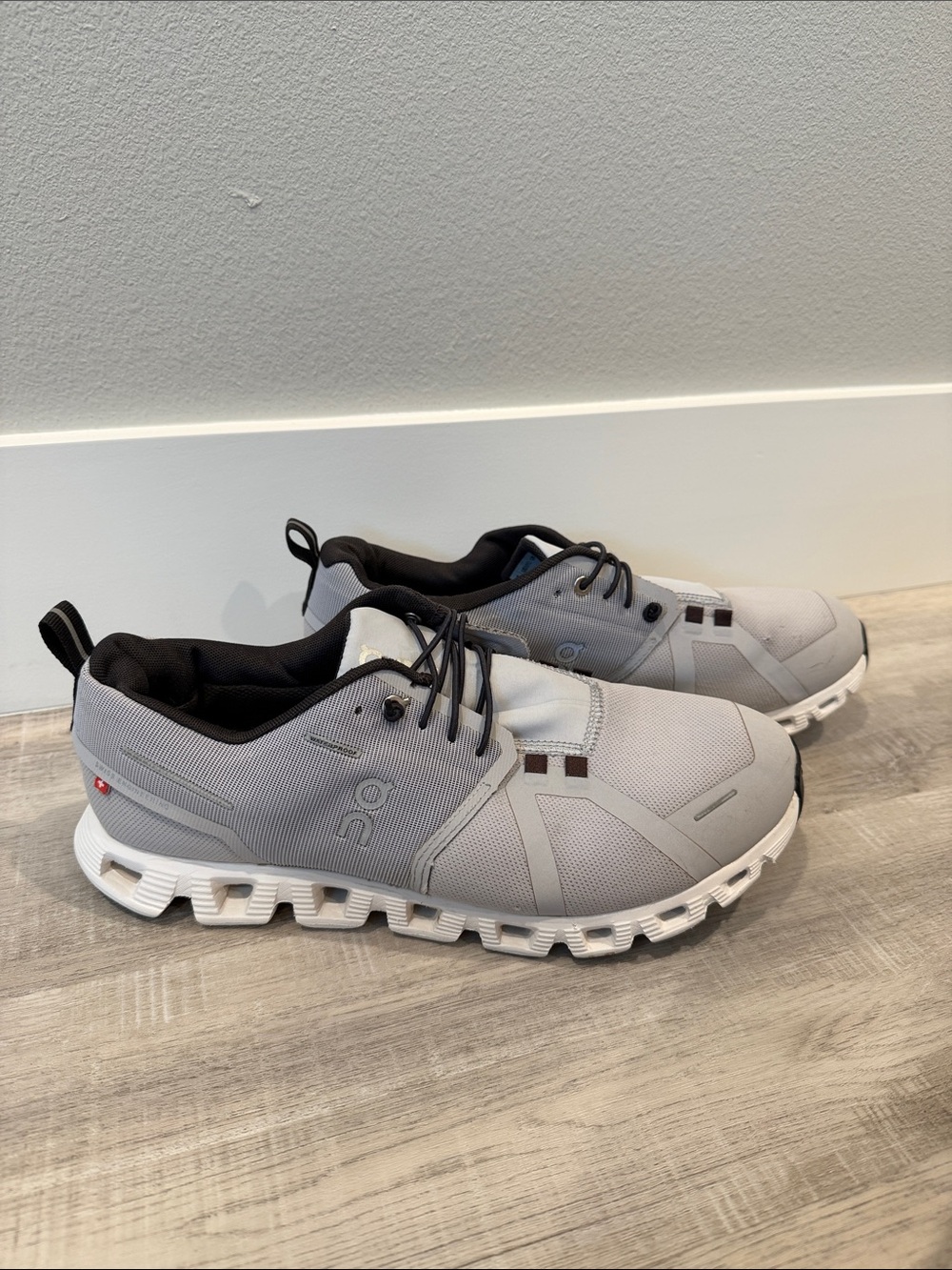 Men’s On Running: On Cloud 5. glacier / white - size 10